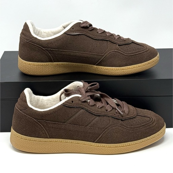 CUSHIONAIRE Bettina Women's Retro Sneaker with Cushioned Insole Size 8W EUC - Picture 1 of 14